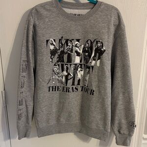 Taylor Swift - The Eras Tour Sweatshirt Unisex Size M